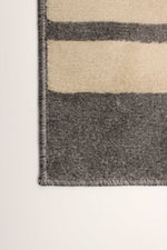 Load image into Gallery viewer, Hilfiger Beige
