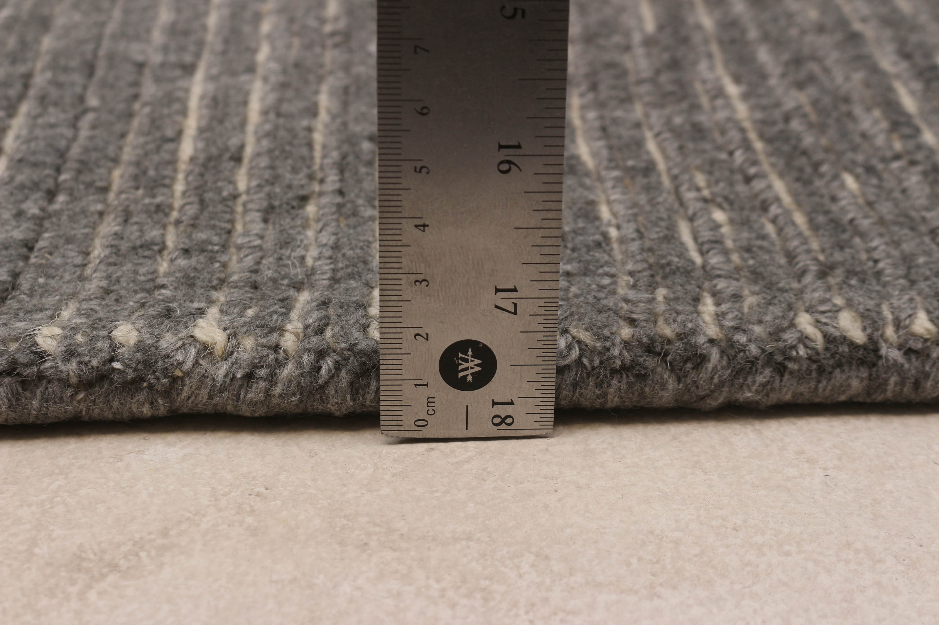 Laz Light Grey