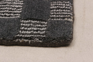 Tarian Dark Grey