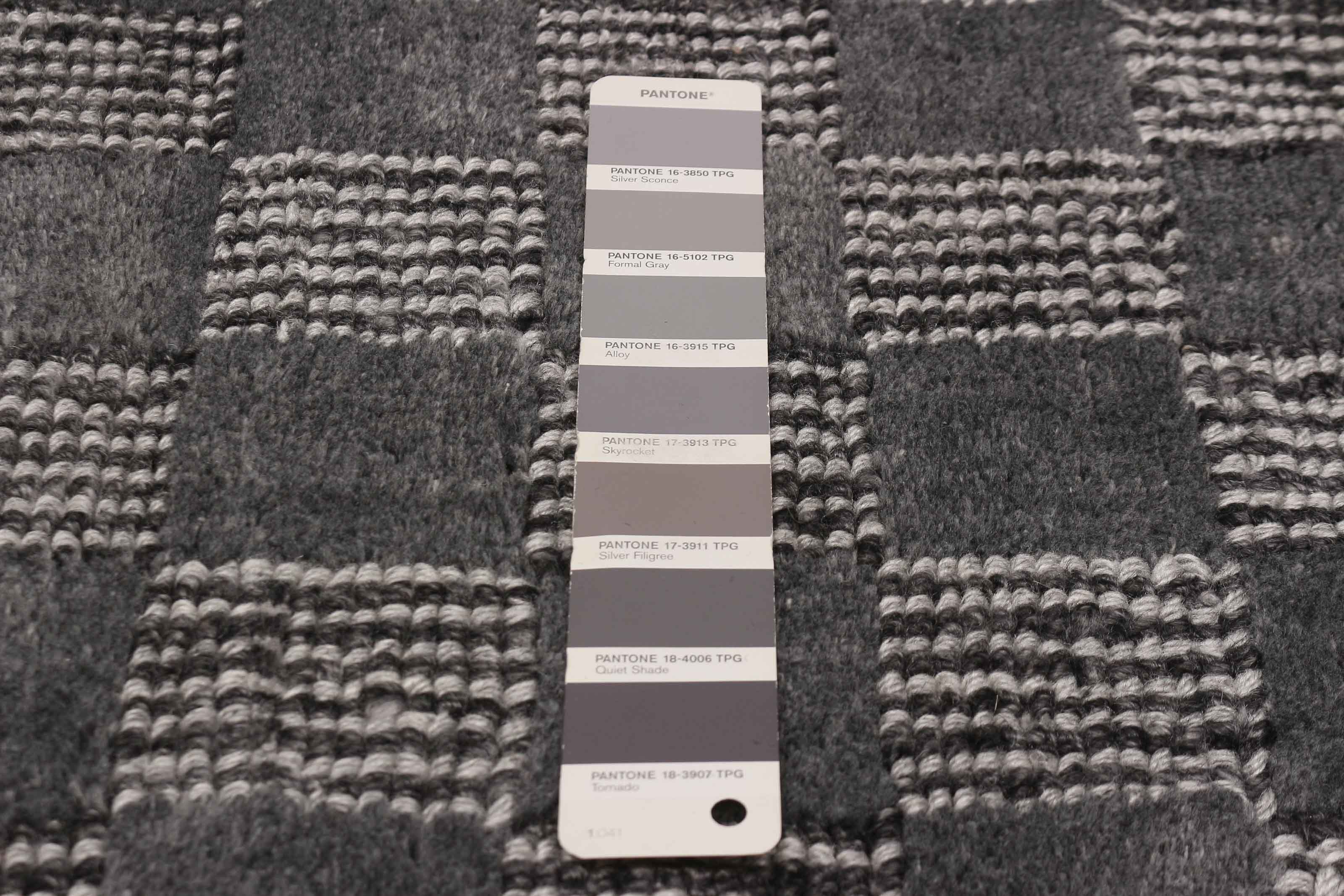 Tarian Dark Grey