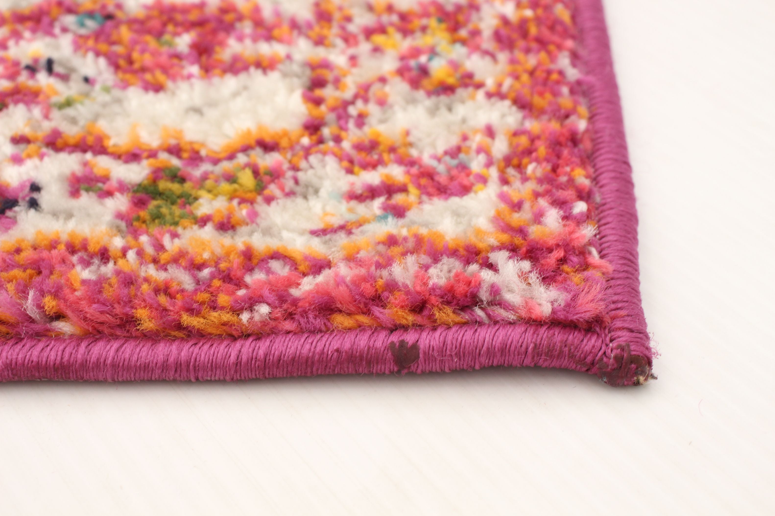 Rainbow Vintage Ivory/Pink
