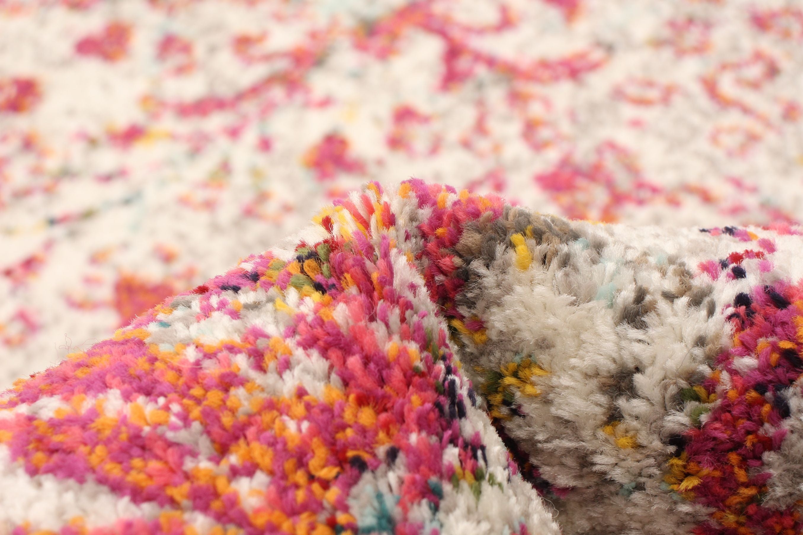 Rainbow Vintage Ivory/Pink