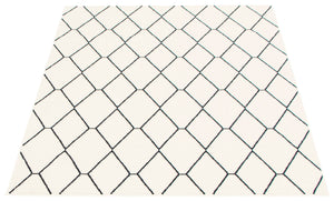 Macy Diamante  White/Navy