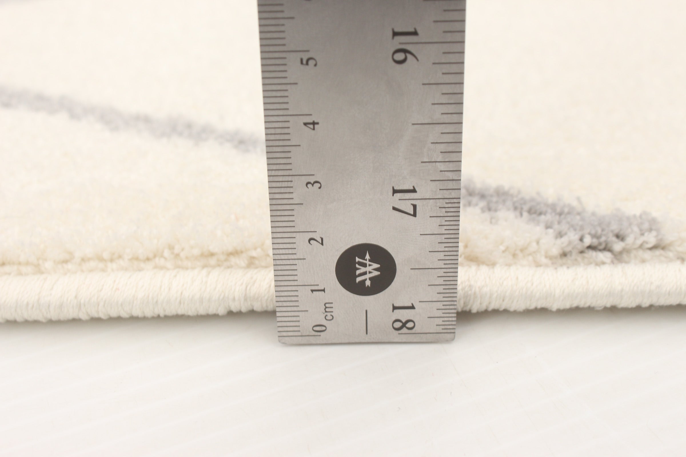 Macy Diamante  White/Grey