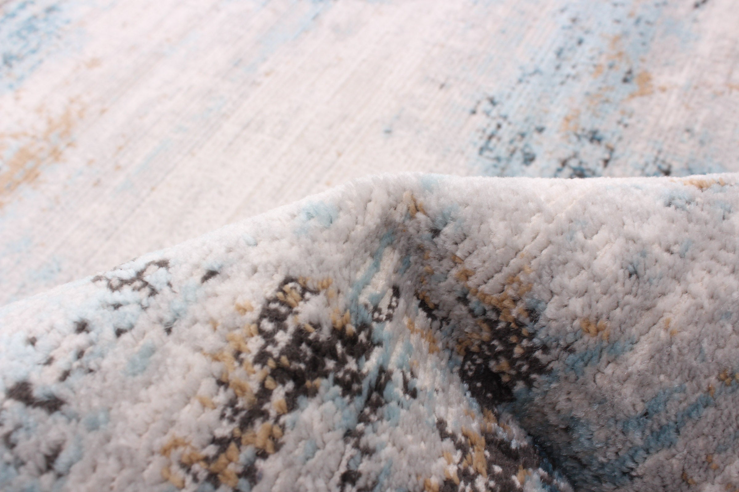 Niagara Blue/Ivory
