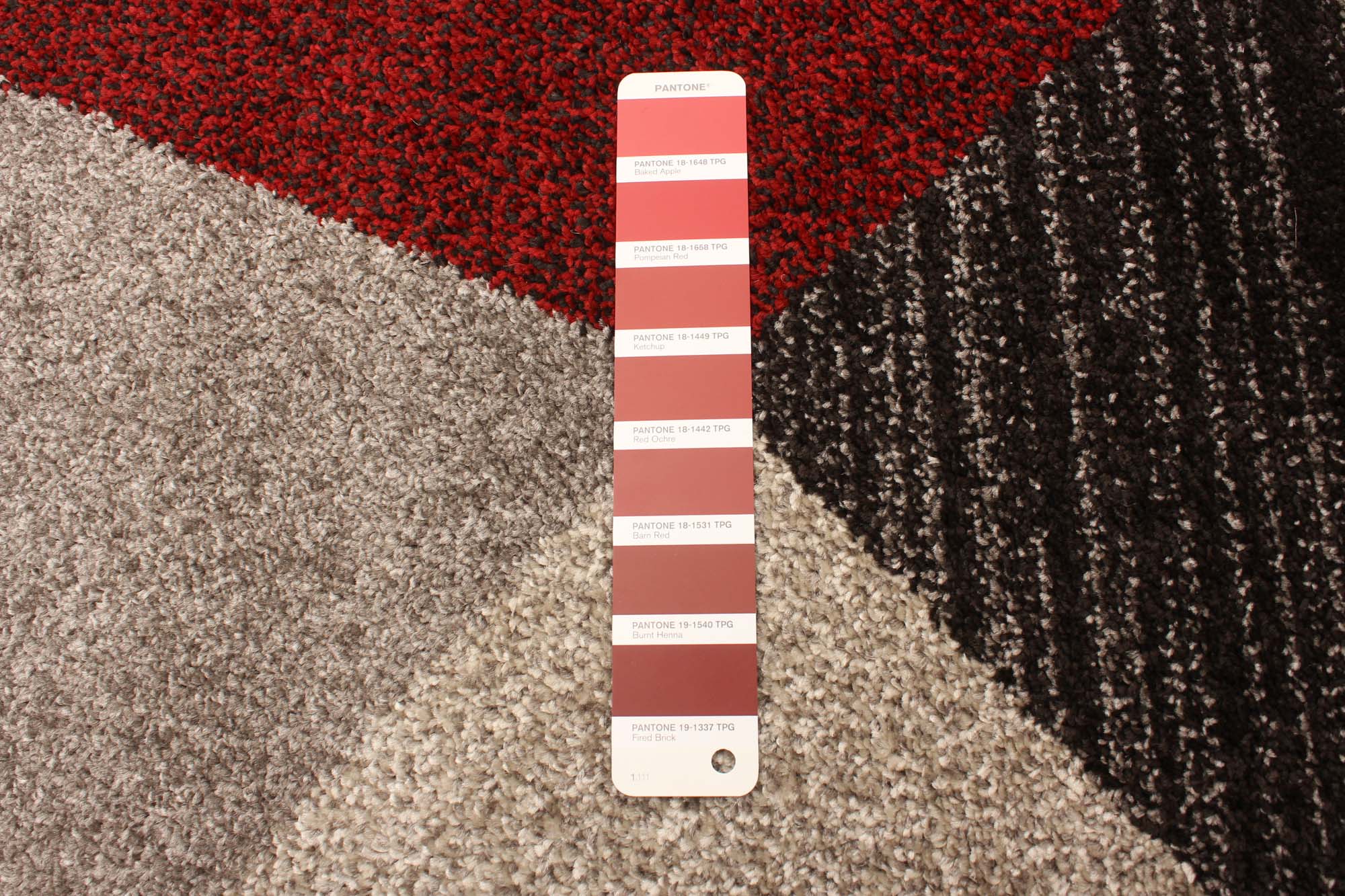 Naomi Grey/Red