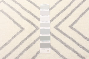 Macy Geod  White/Grey
