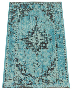 Isabella Aqua