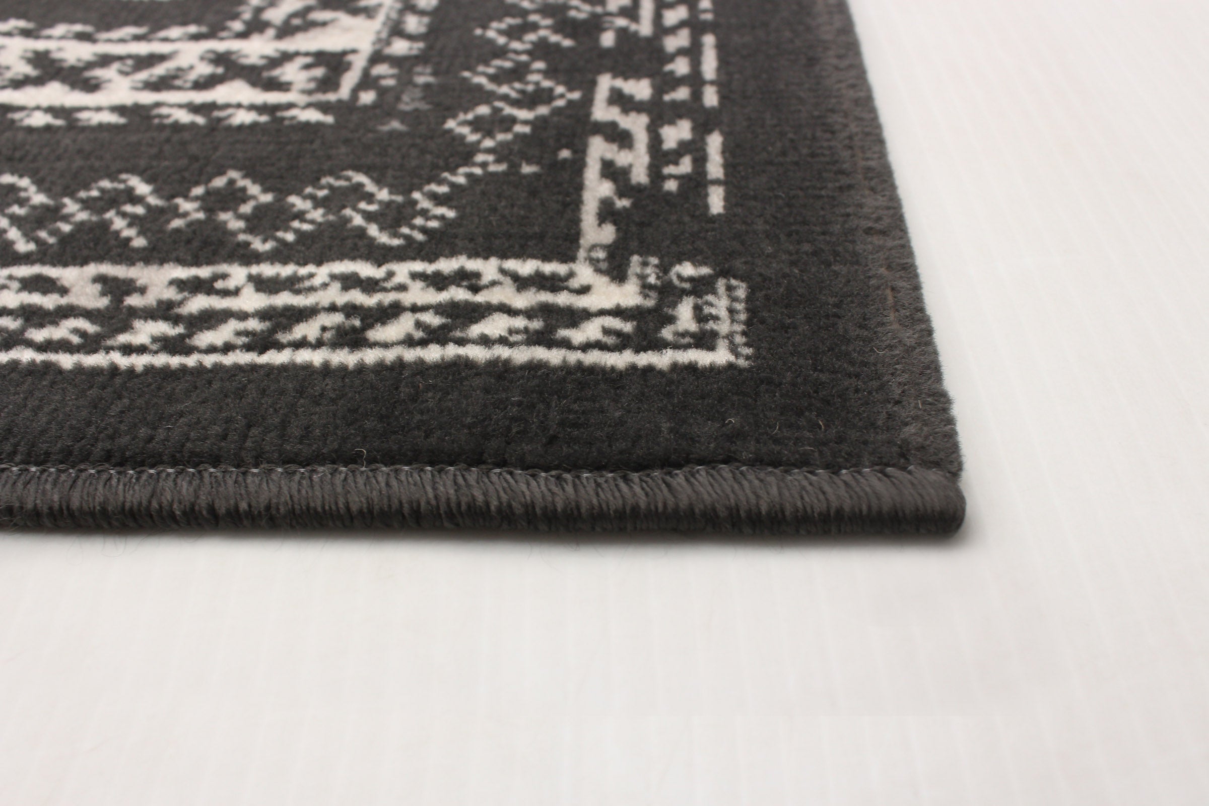 Wilby Charcoal