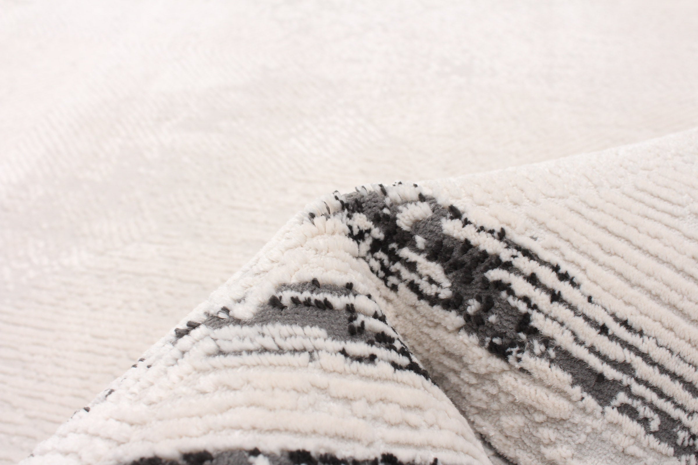 Pietra Ivory
