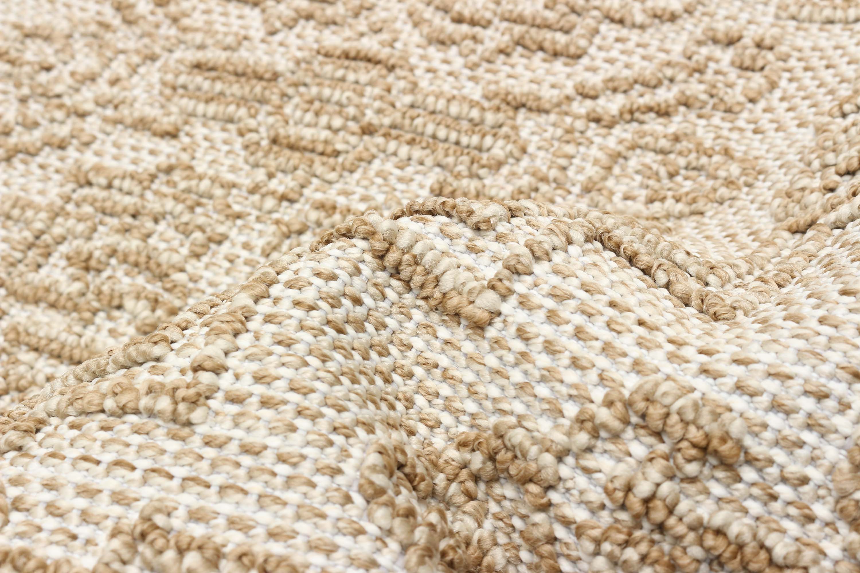 Umbra Taupe